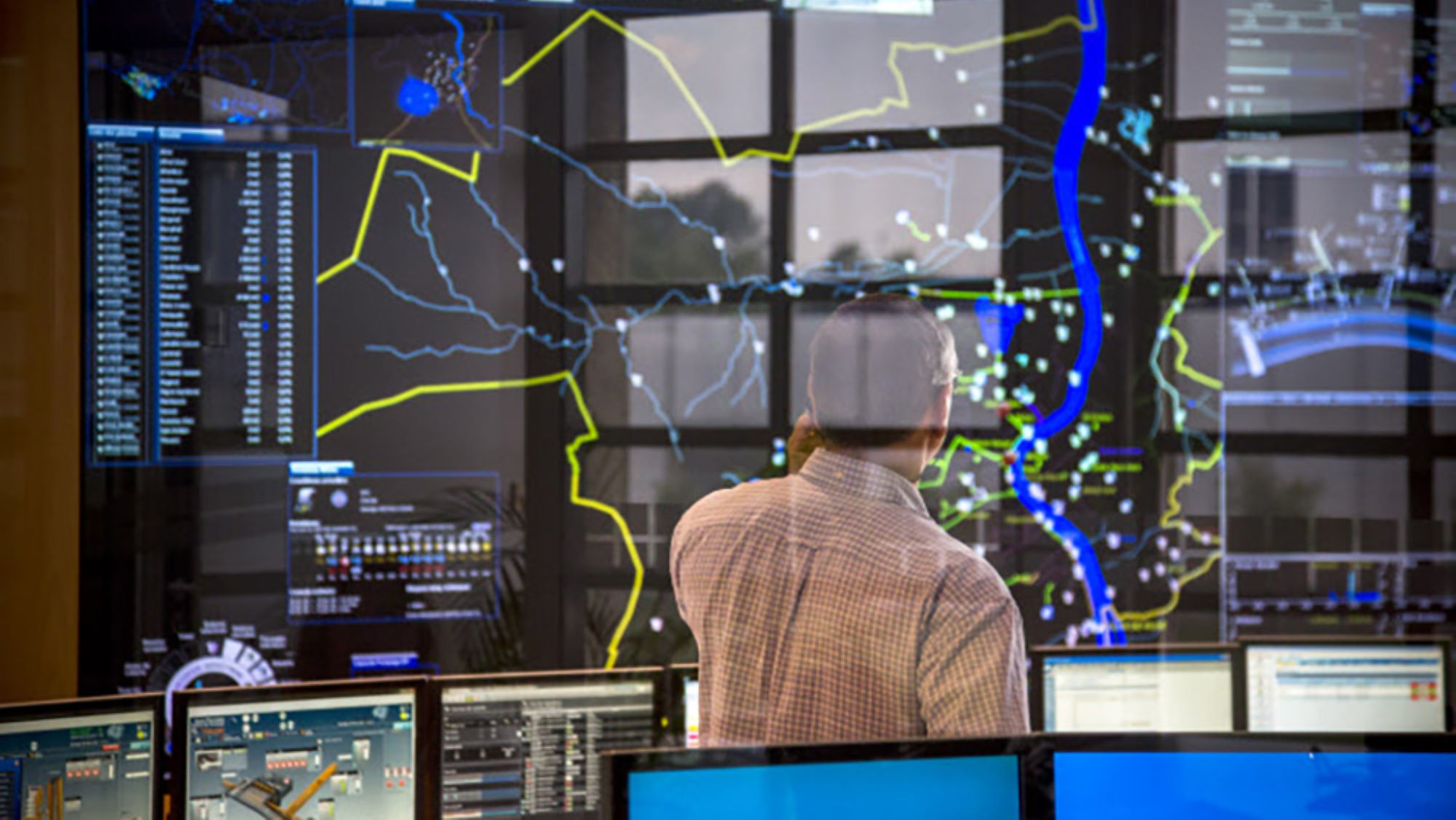 SUEZ-local-authorities-water-management-smart-storm-real-time2000x1125 SUEZ-local-authorities-water-management-smart-storm-real-time2000x1125