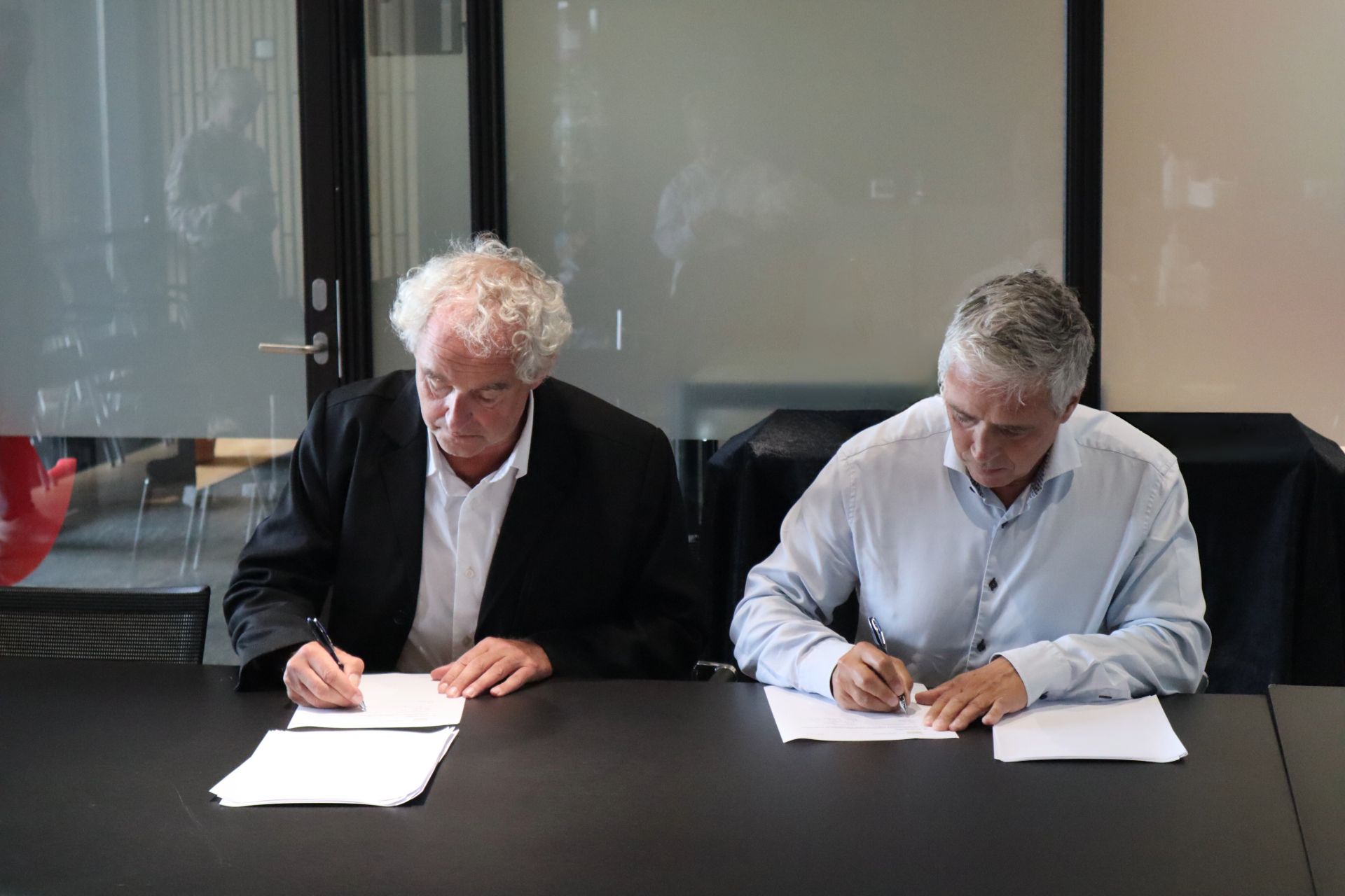 Contract signature of Hillerød project