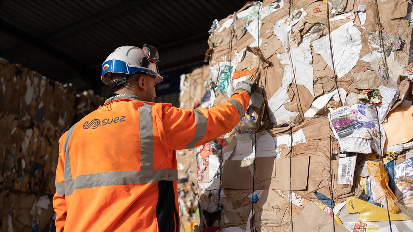 Centre-tri-Poitiers Selective collection sorting center in Poitiers, France