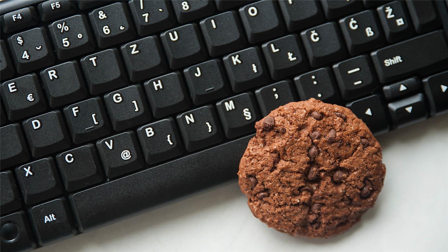 Header declaration cookies