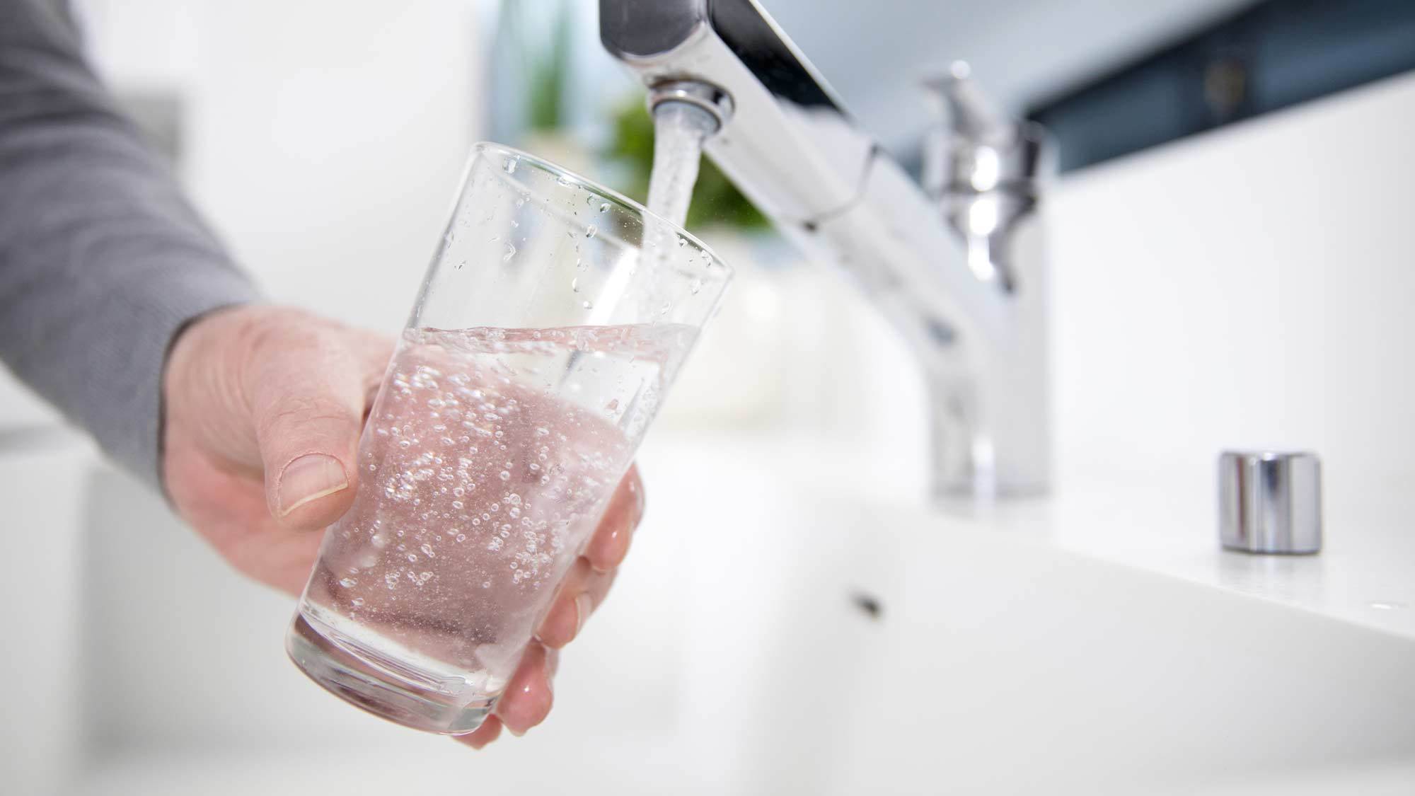 Verre-eau-robinet