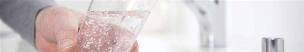 Verre-eau-robinet