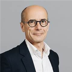 Xavier Girre Directeur général de SUEZ Xavier Girre Directeur General SUEZ