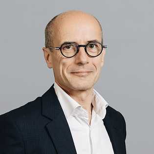 Xavier Girre Directeur général de SUEZ Xavier Girre Directeur General SUEZ