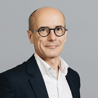Xavier Girre Directeur général de SUEZ Xavier Girre Directeur General SUEZ