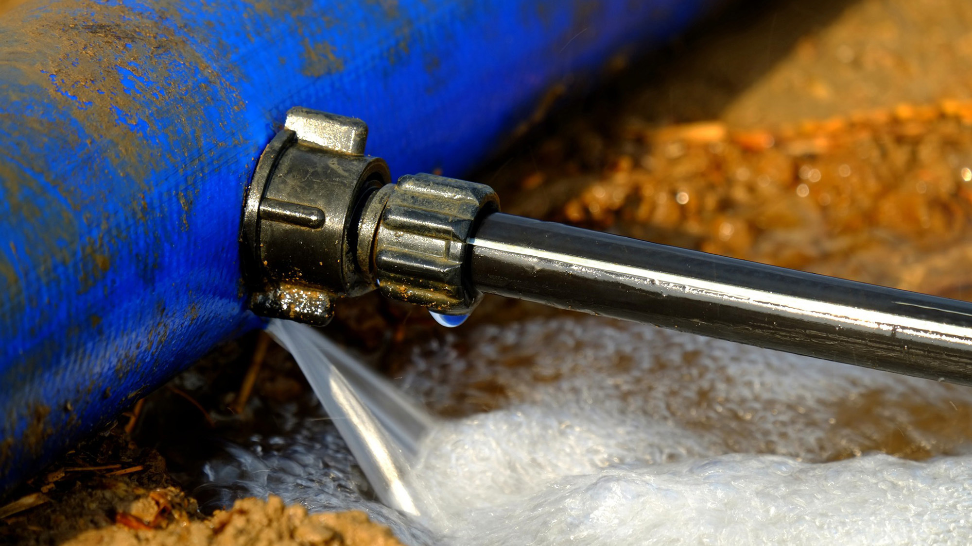 Leaking water pipe