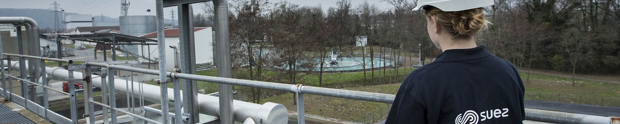 Outsourced water and wastewater services SUEZ