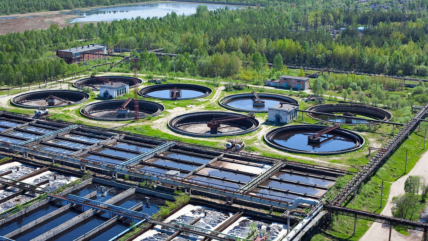 Water recycling on sewage treatment station