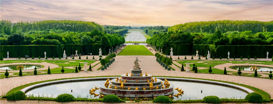 versailles pic all uses 1 (1)