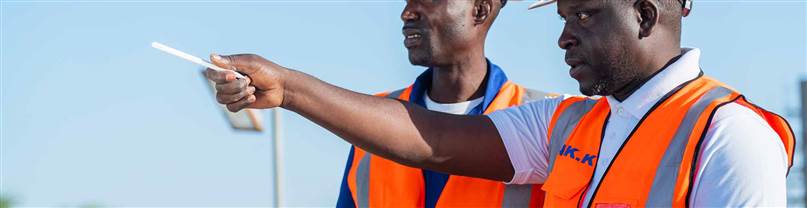 Collaborateurs-sen-eau-usine-eau-potable-senegal