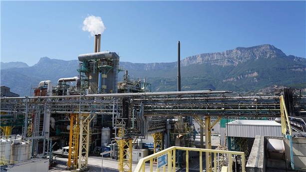 Centre de traitement thermique des déchets dangereux de Pont de Claix, France