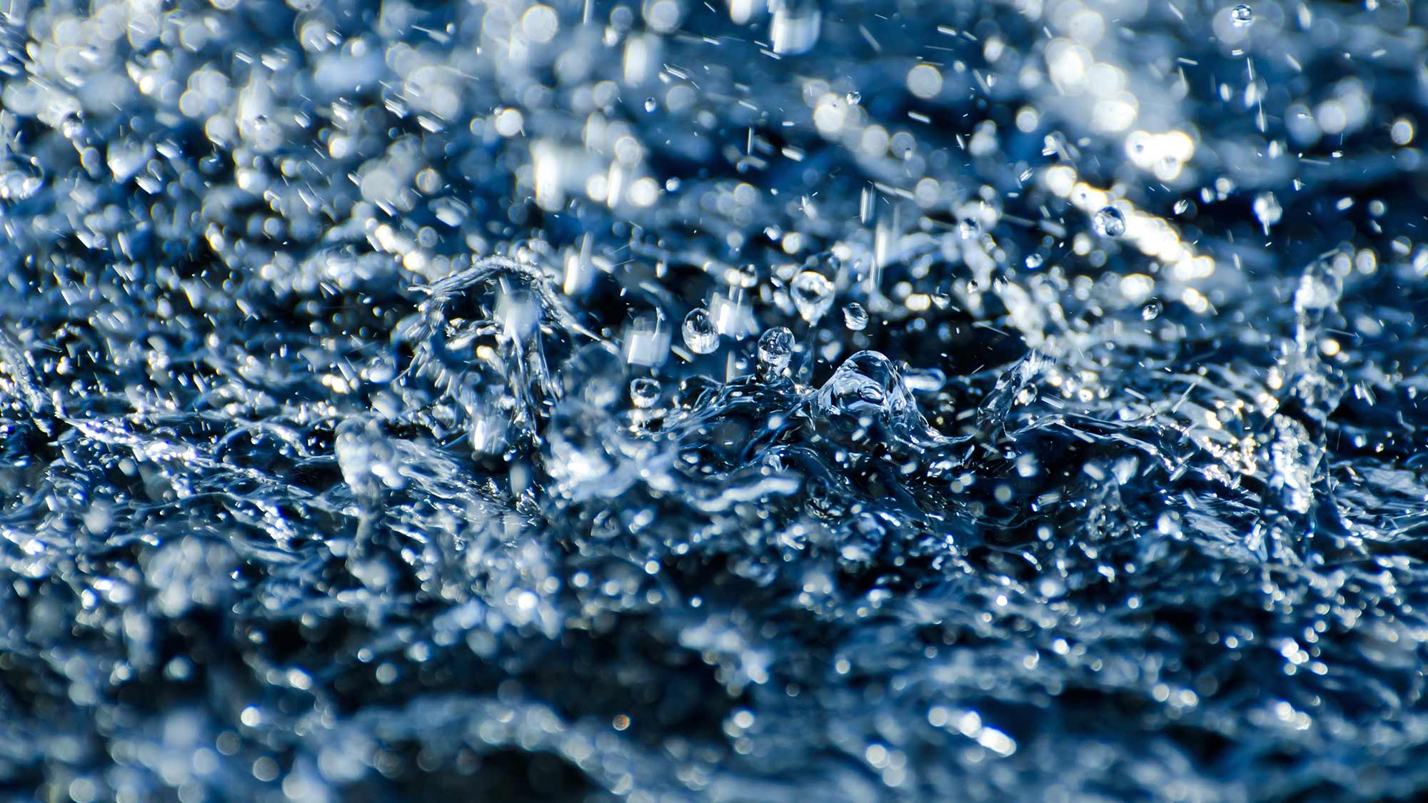 Gouttes eau pluie crédit PublicDomainPictures Pixabay