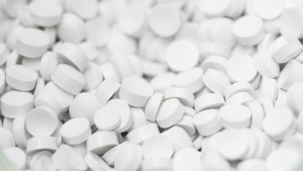 Recycled polyvinyl chloride (PVC) pellets