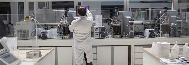 Technicien-laboratoire