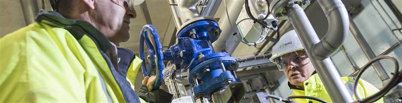 Collaborateurs-usine-eau-potable-Louveciennes-France
