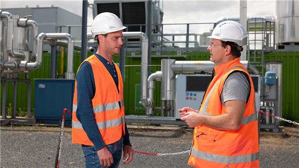 Collaborateurs SUEZ site Méta Bio Energies, France